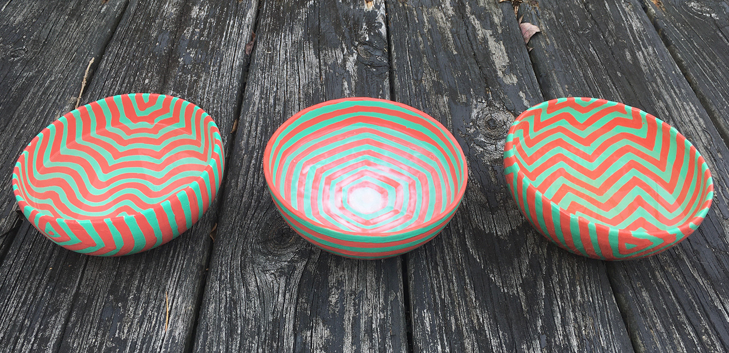 https://justpaint.org/wp-content/uploads/2020/11/Three-Bowls-Filled-With-Water.jpg