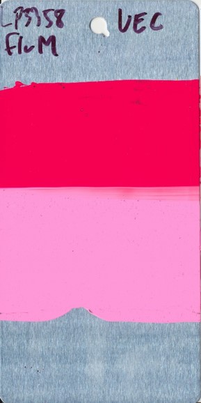#136 Hot Pink - Lightfastness: || - Opaque